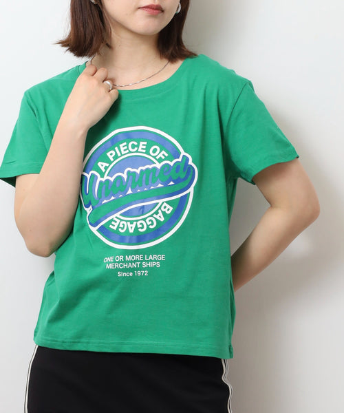 オーバーサイズシルエットショート丈ロゴプリントTシャツ