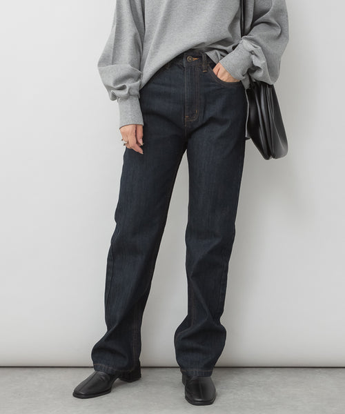 スリムストレートデニムパンツ
