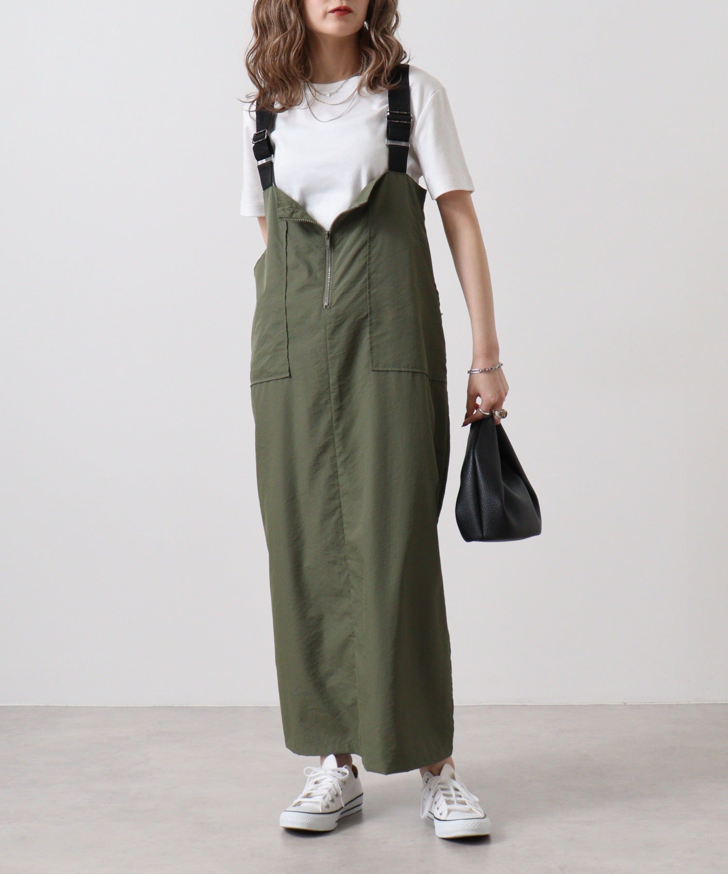シルキッシュサテンサス付きスカート