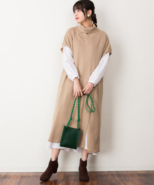 ハイネックロングベスト