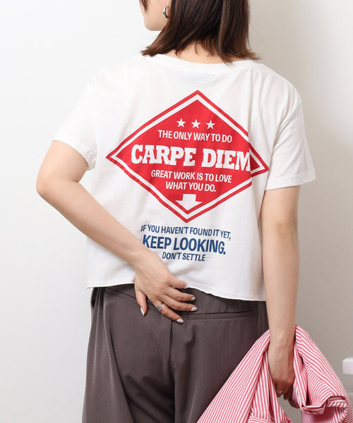 ショート丈裾フリンジオーバサイズシルエットロゴプリントTシャツ