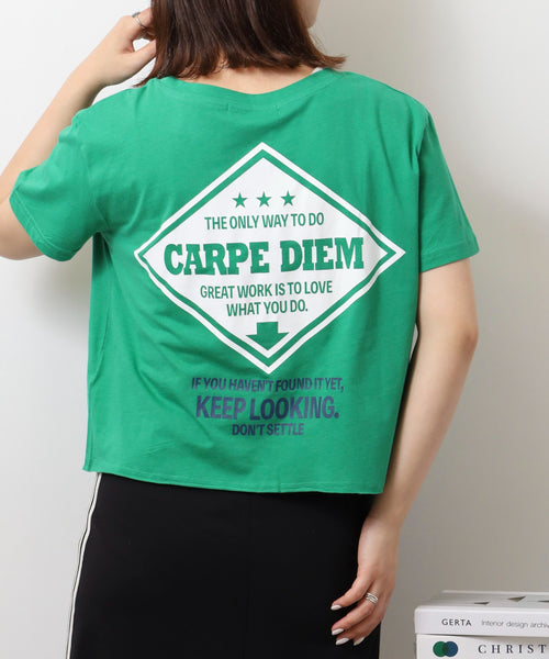 ショート丈裾フリンジオーバサイズシルエットロゴプリントTシャツ