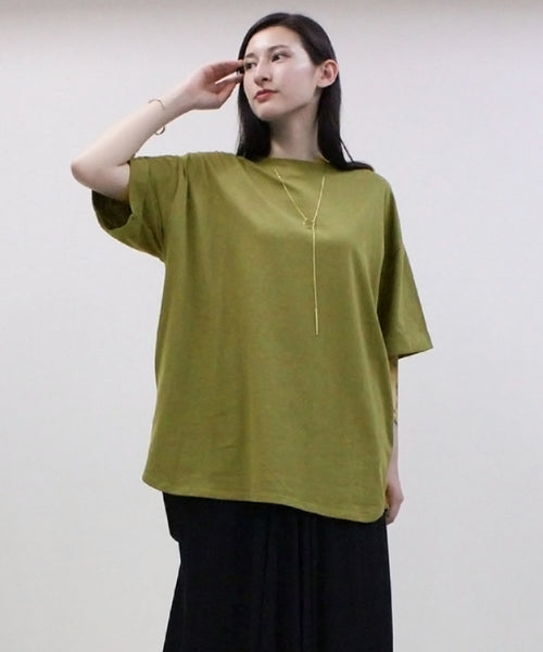 ロールアップハーフスリーブカットソー　ゆったりとしたシルエットがかわいい レディースファッション通販 M-L LL-3L 4L-5L Tシャツ ロールアップ ビッグTシャツ ビッグシルエット 五分袖 オーバー 無地 シンプル カット