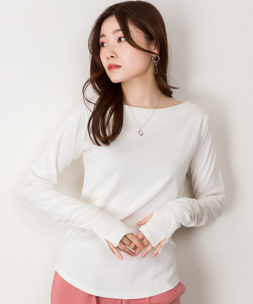 ボートネック指空きTシャツ