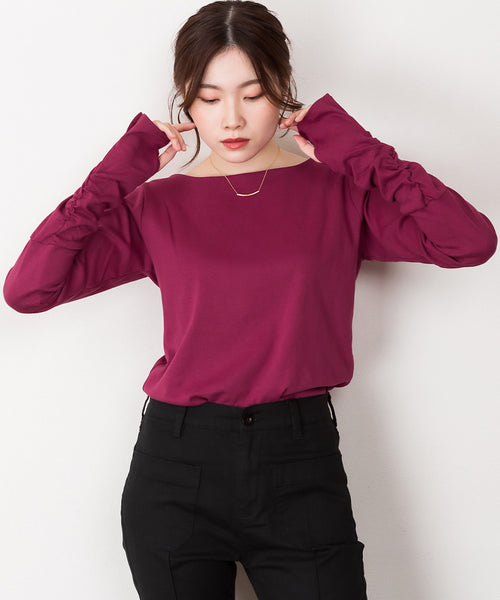 ボートネック指空きTシャツ
