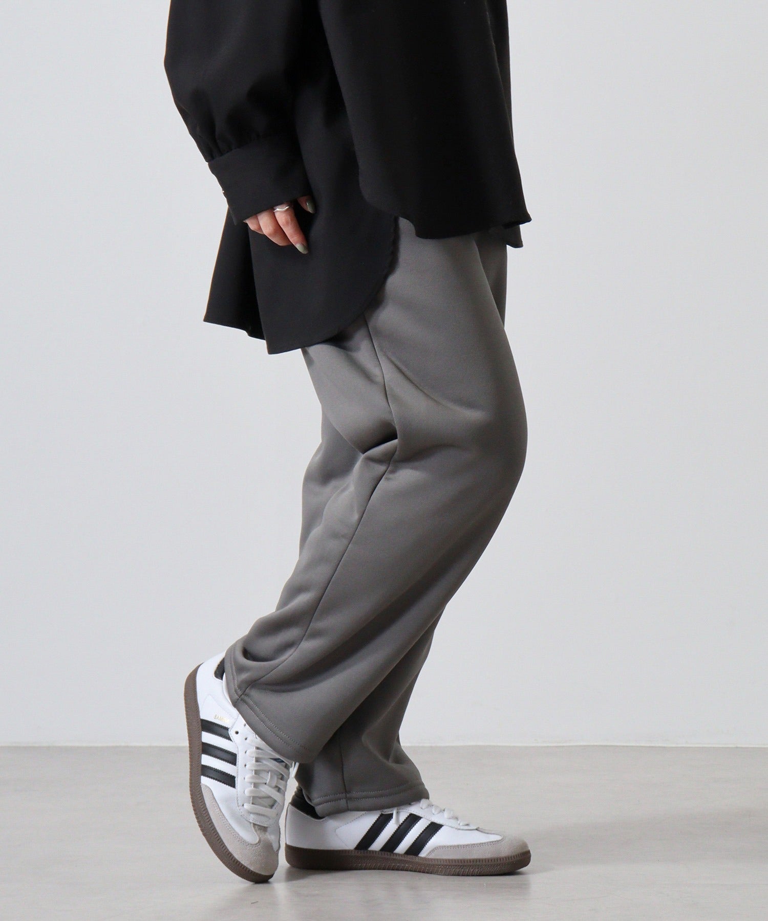 ボアボンディングストレートパンツ