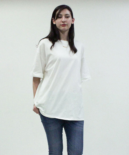 ロールアップハーフスリーブカットソー　ゆったりとしたシルエットがかわいい レディースファッション通販 M-L LL-3L 4L-5L Tシャツ ロールアップ ビッグTシャツ ビッグシルエット 五分袖 オーバー 無地 シンプル カット